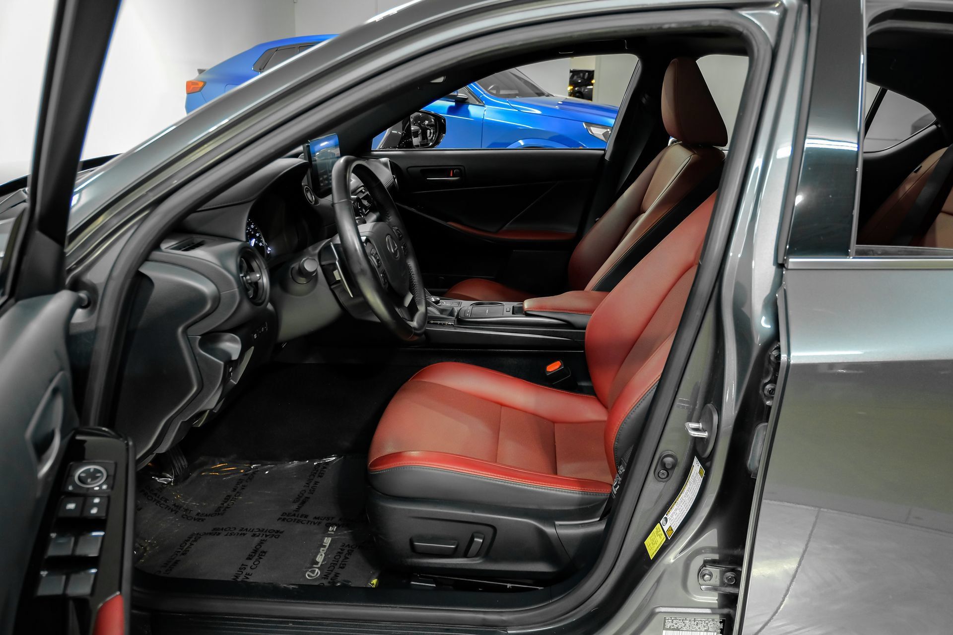 Used 2024 Lexus IS 300 F Sport RWD image 4