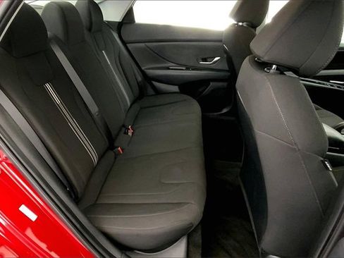 Used 2023 Hyundai Elantra SEL image 26