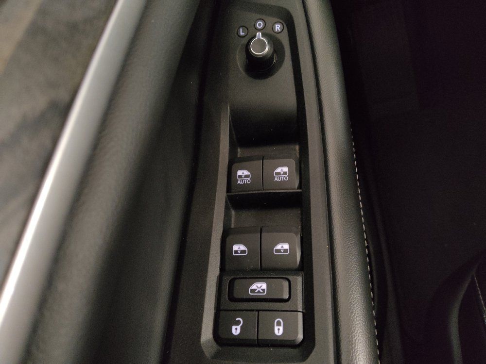 Used 2022 Jeep Grand Cherokee L Limited AWD/4WD image 27