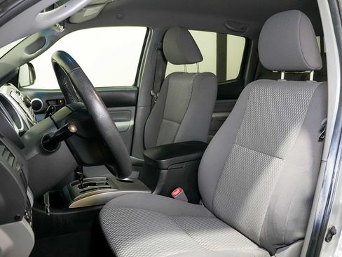 Used 2012 Toyota Tacoma PreRunner w/ SR5 Pkg RWD image 13
