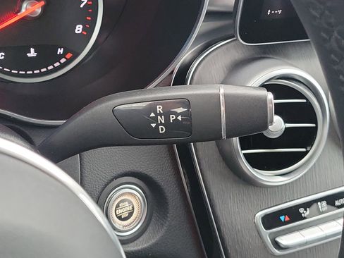 Used 2020 Mercedes-Benz GLC 300 4MATIC image 21