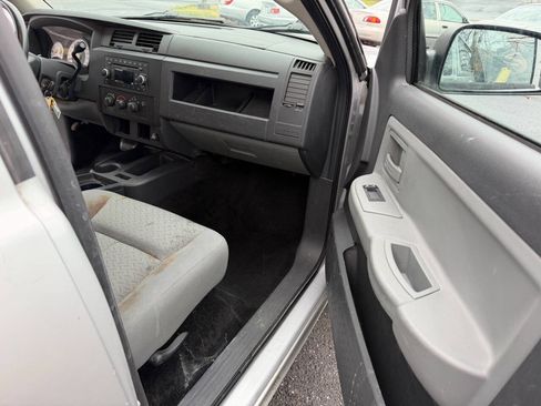 Used 2008 Dodge Dakota SXT image 9