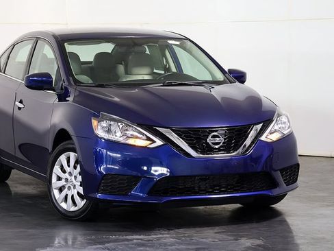 Used 2016 Nissan Sentra S FWD image 6