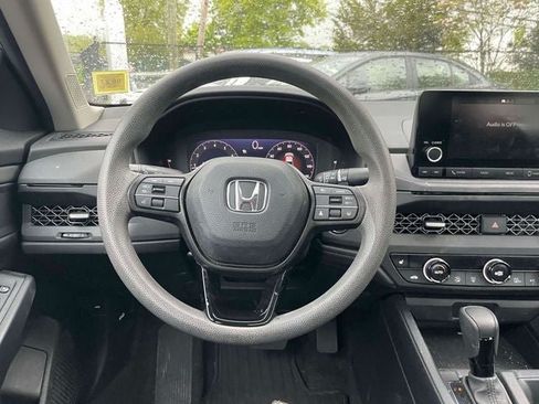 Used 2023 Honda Accord EX image 15