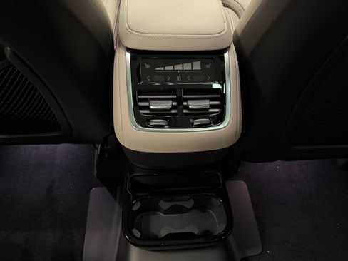 Used 2026 Volvo XC90 B6 Ultra w/ Protection Package Premier image 33