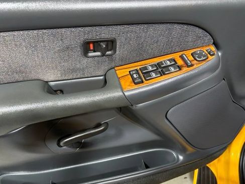 Used 2001 GMC Sierra 3500 4x4 Crew Cab w/ Off-Road Skid Plate Pkg image 17