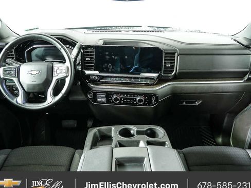Certified 2025 Chevrolet Silverado 1500 LT image 19