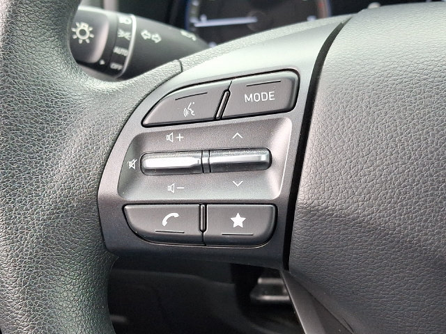 Certified 2023 Hyundai Kona SEL AWD/4WD image 20