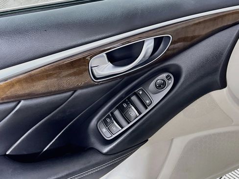 Used 2018 INFINITI Q50 Luxe RWD image 17