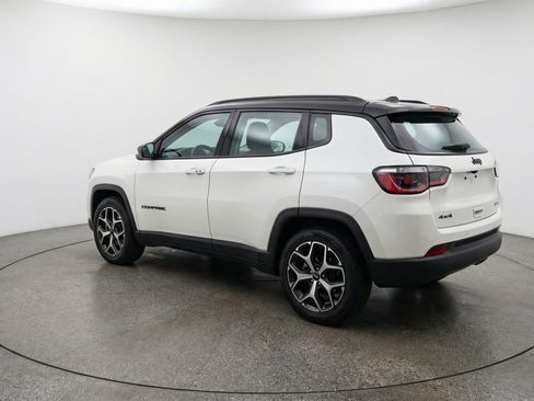 Used 2025 Jeep Compass Limited AWD/4WD image 6