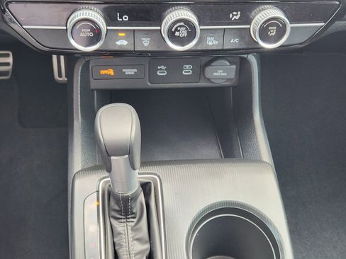 Used 2025 Honda Civic Sport image 18