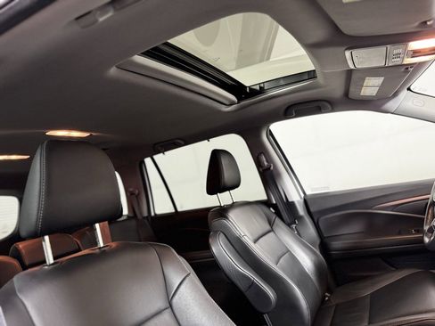 Used 2022 Honda Pilot Special Edition image 12