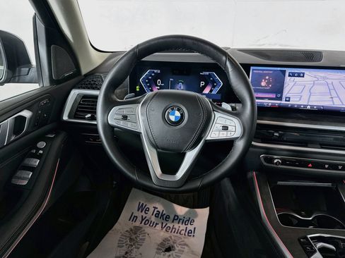 Used 2024 BMW X7 xDrive40i AWD/4WD image 22
