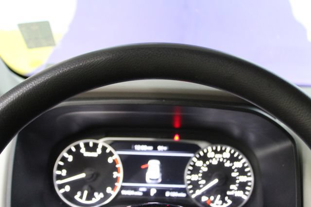 Used 2022 Nissan Rogue SV AWD/4WD image 16