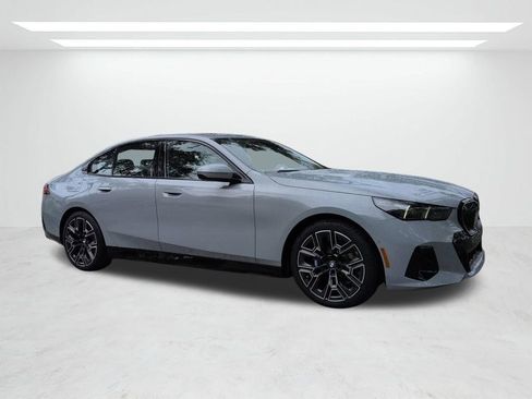 New 2027 BMW 530i w/ M Sport Package RWD image 2
