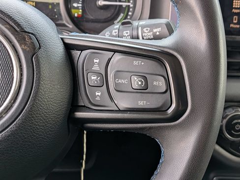 Used 2024 Jeep Wrangler Unlimited Rubicon 4xe AWD/4WD image 27