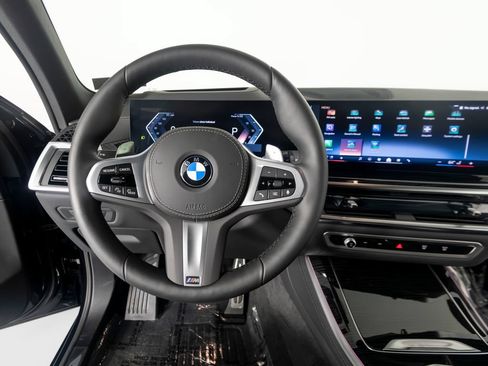 Used 2026 BMW X5 xDrive40i w/ M Sport Package AWD/4WD image 14