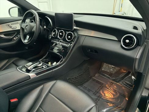 Used 2018 Mercedes-Benz C 300 Sedan image 28
