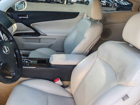 Used 2010 Lexus IS 250C image 16