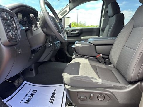 New 2025 Chevrolet Silverado 2500 Custom w/ Custom Value Package image 11
