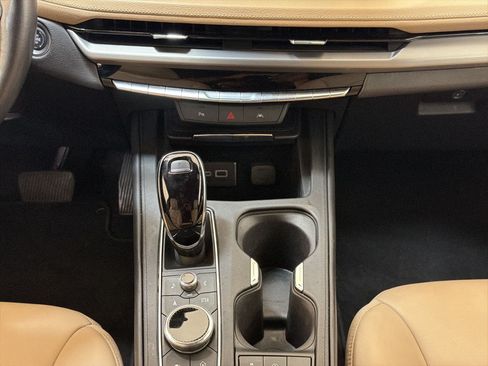 Certified 2025 Cadillac XT4 Premium Luxury FWD image 17