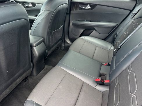 Used 2023 Kia Forte GT-Line image 14