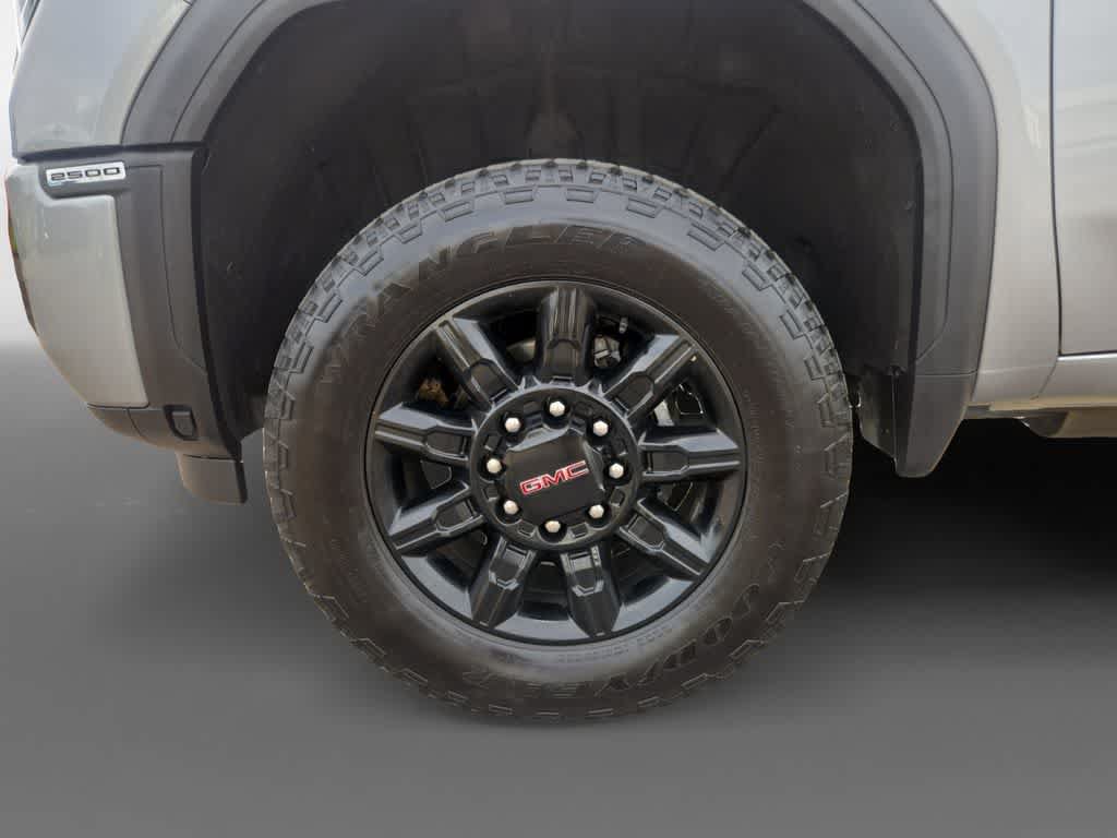 Used 2025 GMC Sierra 2500 AT4 AWD/4WD image 15