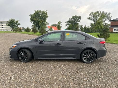 Used 2024 Toyota Corolla SE FWD image 6
