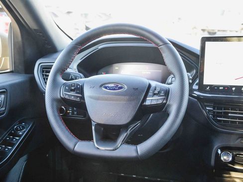 Used 2025 Ford Escape ST-Line w/ Equipment Group 301A image 15