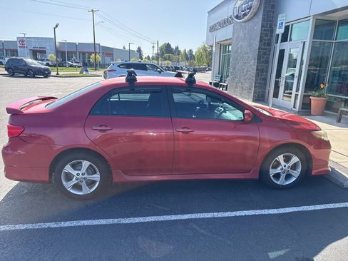 Used 2013 Toyota Corolla S FWD image 8