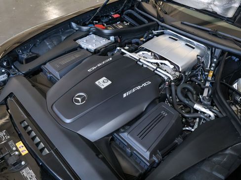 Used 2021 Mercedes-Benz AMG GT Roadster image 48