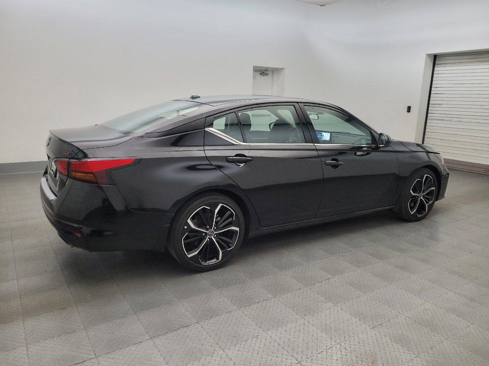 Used 2023 Nissan Altima 2.5 SR w/ SR Premium Package FWD image 10