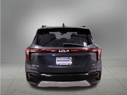 Used 2024 Kia Seltos EX image 5