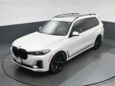 Used 2022 BMW X7 xDrive40i w/ Executive Package AWD/4WD image 78