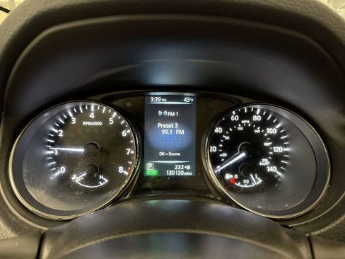 Used 2017 Nissan Rogue S w/ S Appearance Package image 34