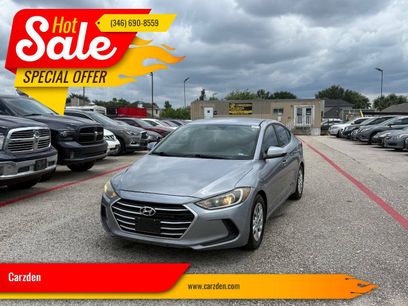 Used 2017 Hyundai Elantra SE