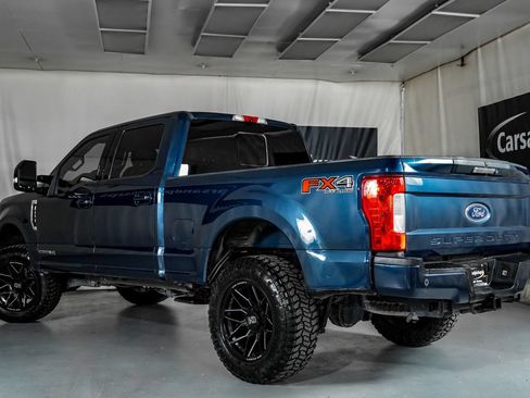 Used 2019 Ford F250 Lariat w/ Lariat Value Package AWD/4WD image 11