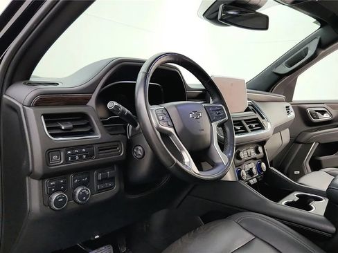 Used 2023 Chevrolet Tahoe Z71 w/ Luxury Package AWD/4WD image 25