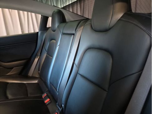 Used 2018 Tesla Model 3 Long Range image 15