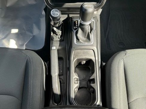 Certified 2019 Jeep Wrangler Unlimited Sport S AWD/4WD image 35
