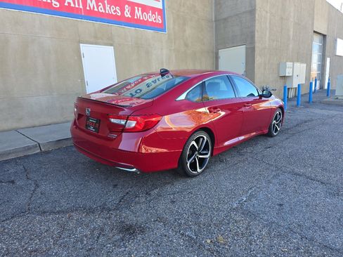 Used 2022 Honda Accord Sport image 8