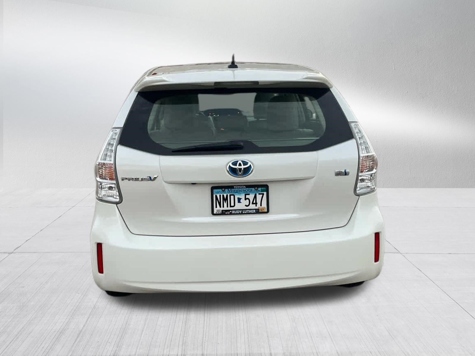 Used 2014 Toyota Prius V Three FWD image 3