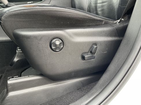 Used 2019 Jeep Grand Cherokee Limited image 13