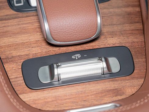 New 2026 Mercedes-Benz GLS 450 4MATIC image 23