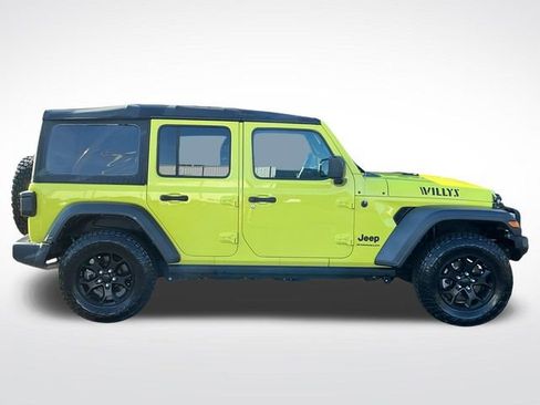 Used 2023 Jeep Wrangler Willys image 9