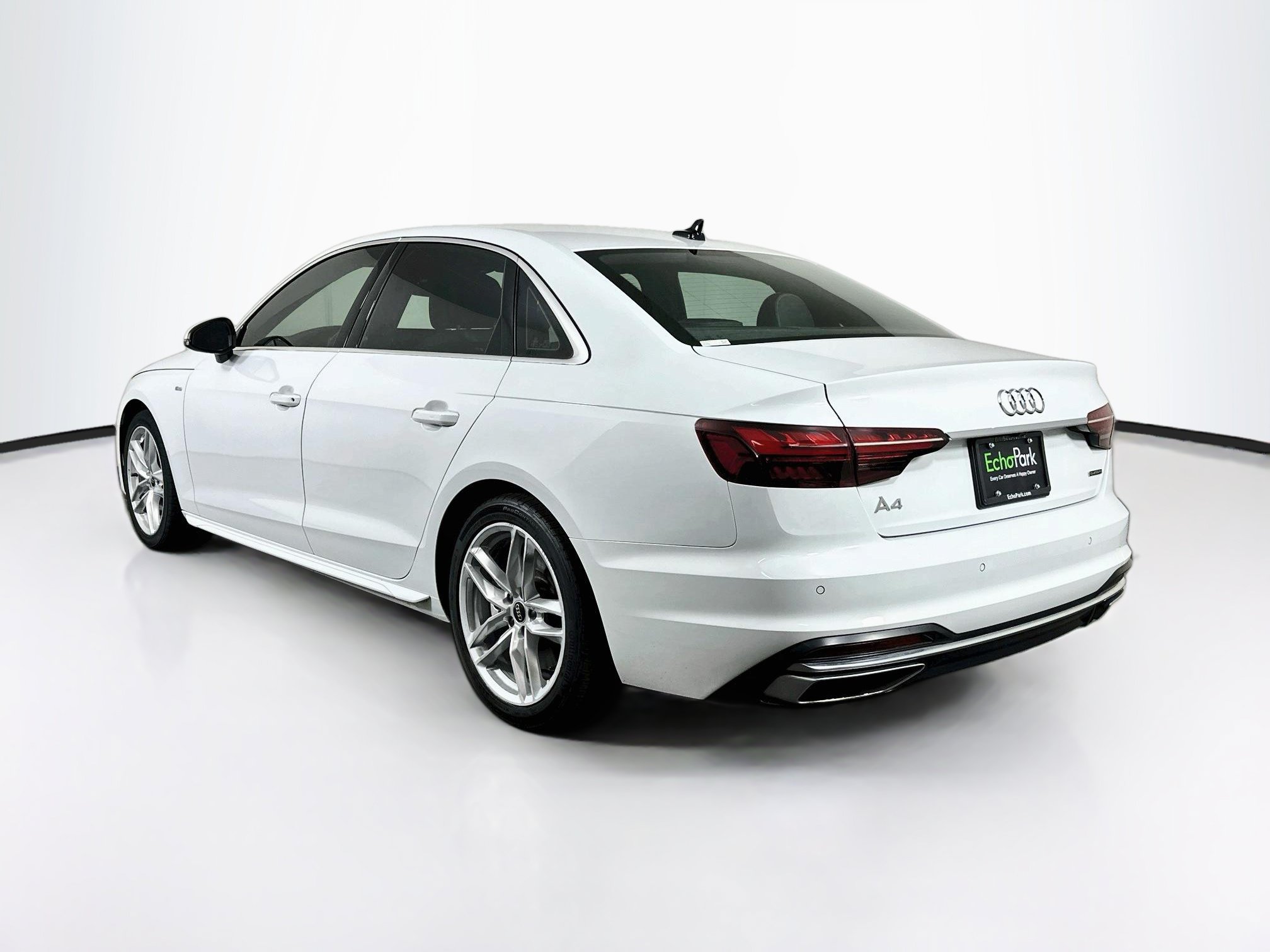 Used 2023 Audi A4 2.0T Premium AWD/4WD image 5