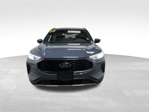 Used 2025 Ford Escape ST-Line image 3