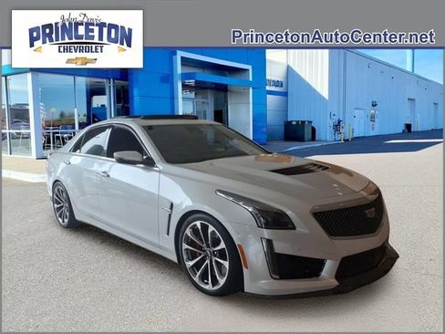 Used 2019 Cadillac CTS V w/ Luxury Package RWD image 1