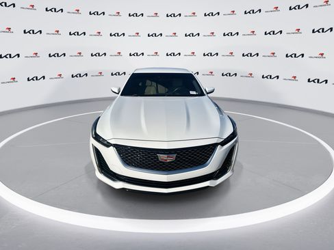 Used 2023 Cadillac CT5 Luxury image 3