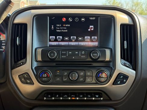 Used 2016 GMC Sierra 2500 Denali w/ Duramax Plus Package AWD/4WD image 27